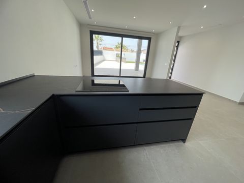 Villa en venta en Rojales