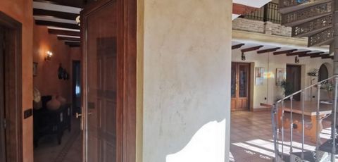 Villa en venta en Orihuela