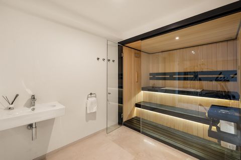 Villa en venta en Estepona