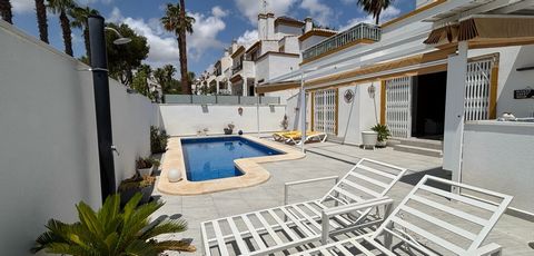 Villa en venta en Orihuela zona Orihuela-Costa