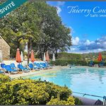 Charmant gîte de 81 m² sur terrain boisé avec piscine chauffée.