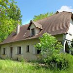 Traditional house with swimming pool and large garden