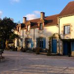 Joli corp de ferme avec gite aux portes du Morvan