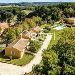 Superbe propriété de plusieurs maisons au calme