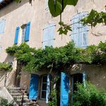 Maison de caractère avec terrain arboré