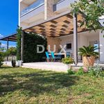 ZADAR, TURANJ - Appartamento in affitto con giardino e barbecue a 350 m dal mare e dalla spiaggia!