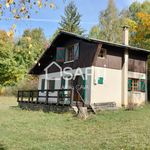 Très joli Chalet de 94m² (75m² loi carrez) sur 2 niveaux avec ateliers sur 3650m² de terrain