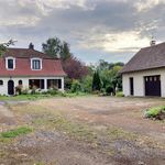 Environnement bucolique pour cette demeure de charme à 1 h 45 de Paris au bord de l'Yonne