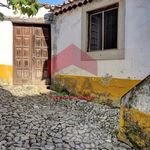 House to recover within the walls of the Medieval Castle of Óbidos