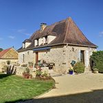 Maison (100m2) avec grange et piscine