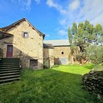 Stone property in the heart of a pretty hamlet