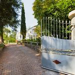 Mansion of 225m² in a park in Cénac