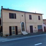 PN8847- Casa semi- indipendente su due livelli con corte ed annesso in muratura