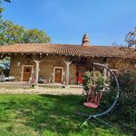 Un bien historique! Authentique ferme Bressane renovée avec sa cheminée sarrasine d'époque