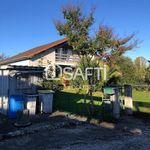 Maison traditionnelle sur 2 étages avec piscine et puits sur terrain de 1373 m2