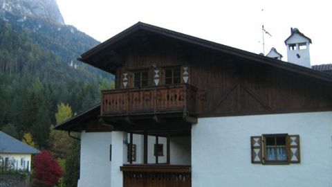 SOLD! - 1 - Bedroom Apartment situated on the second floor of a typical mountain chalet, in a quite reserved area with panoramic view of the mountains. The apartment consists of a hallway, living room with cooking area, 1 double bedroom, 1 bathroom, ...