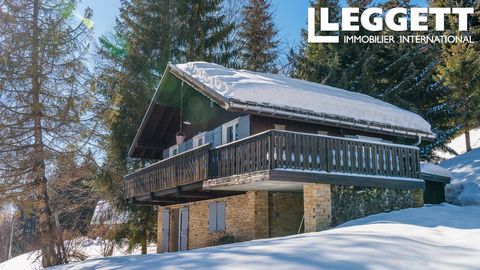 A19116AB73 - Recently renovated to a very high standard, this stylish home offers a contemporary twist on the traditional Alpine chalet. It has three double bedrooms and a spacious, open-plan living area that opens on to the large, sun-bathed terrace...
