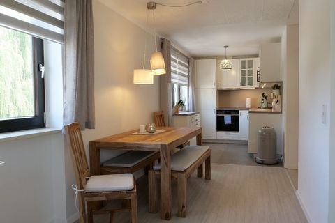 Modern - 3.5 room apartment - first floor with balcony Location and surroundings The modern, approx. 80 square meter 3.5 room apartment with balcony and parking space is located on the 1st floor of a 3-family house in a quiet and safe residential are...