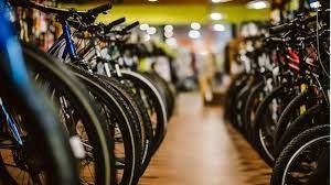 Christine MUNCH vous propose ce fonds de commerce ayant pour activité la vente et la réparation de cycles. En activité depuis plus de 6 ans, il est connu et reconnu pour la qualité des cycles vendus (de piste ou de route) et son SAV/Service entretien...