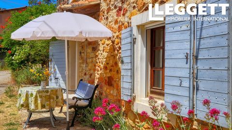 A21004EKO84 - Discover this lovely Provencal house in a very quiet hamlet close to Villars in the Luberon. This charming south facing home is tastefully furnished and decorated with a rustic charm that is typical of the region. Back in 1700 it used t...