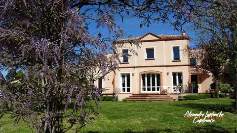 Dpt Tarn et Garonne (82), à vendre MONTAUBAN maison 8 pièces de 270 m² sur un terrain de 6 000 m² avec piscine quartier Saint Martial