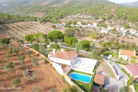 MANOR HOUSE farm fully recovered of 5000 m2 in the VILLAGE OF SERRA D'OSSA – REDONDO, with 5 BEDROOM VILLA INSERTED IN FULL NATURE and overlooking the MAGNIFICENT Serra D'Ossa It is an EXCLUSIVE PROPERTY , of MANORIAL MOTH , dated 1948, which was car...