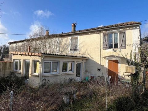Pretty house in Deux-Sèvres in need of renovation/refreshment. It is located in a small, quiet hamlet near Lorigné. In addition to the house, there is a very nice outbuilding with electricity and a new roof. The main house benefits from gas central h...