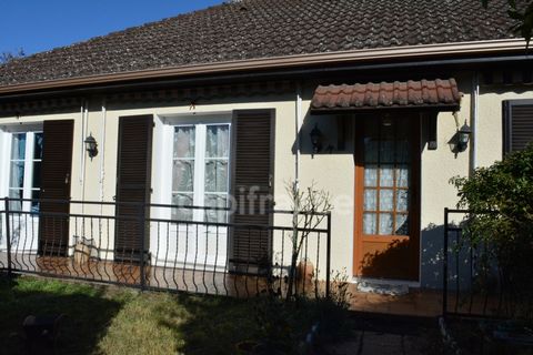 Dpt Nièvre (58), à vendre LA CHARITE SUR LOIRE Maison Plain pied P4