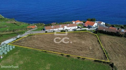 Land with 1,393.00 m2 Accessibility Proximity to Water and Light Sea View Nordeste is a Portuguese village on the island of São Miguel, Autonomous Region of the Azores. This village is the headquarters of the municipality of Nordeste with 101.51 km² ...