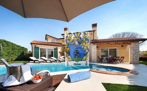 Beautiful villa for sale with a total area of ​​250 m2 and 750 m2 landscaped garden with pool. The ground floor has an entrance, living room, kitchen with dining area, one bedroom with private bathroom and the other bedroom has an additional private ...