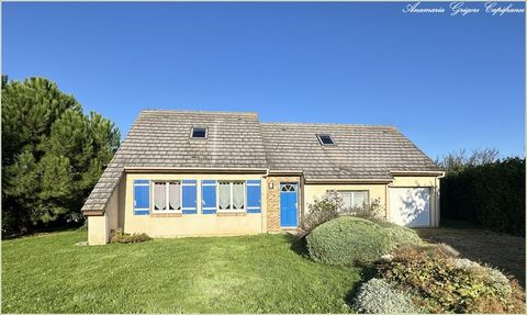 Découvrez cette belle maison familiale de plain-pied, dune surface d'environ 130 m², bâtie en 2001 sur un terrain clos de 1544 m². Elle est située à Billancelles, un village tranquille avec école et transport en commun (sur commande). À seulement 5 m...