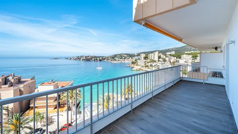 Wohnung mit Meerblick in Cala Major Moderne Wohnung 100 Meter vom Strand entfernt Diese schöne Wohnung befindet sich in der beliebten Cala Major, nur 100 Meter vom Strand entfernt. Cala Major liegt etwas außerhalb von Palma und ist bekannt für seinen...