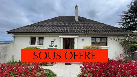 SOUS OFFRE...........Dans l'Yonne (89) sur la commune de Paron proche de la gare direct Paris , maison quatre chambres. Karine ALLENDER vous propose cette maison composée de deux logements comprenant : logement 1 au rez-de-chaussée : une entrée, une ...