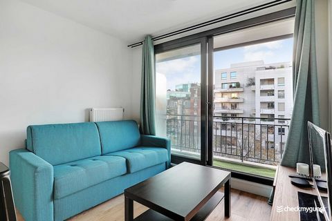 Checkmyguest vous propose un agréable appartement de 35m², idéalement situé au 4ème étage d'un immeuble du centre-ville de Levallois-Perret. Cet espace lumineux et moderne dispose d'une chambre confortable. Il peut accueillir jusqu'à 4 personnes, ce ...