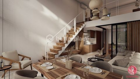 Ubicado a solo unos minutos a pie de supermercados, la playa, restaurantes, cafeterías y gimnasio en el área de Tumbak Bayuh, este elegante apartamento de 1 dormitorio ofrece la combinación perfecta de comodidad y conveniencia. Ubicado en un diseño d...