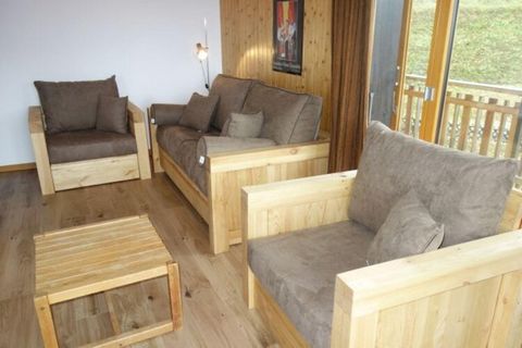 This sunny apartment offers a tranquil retreat for up to 6 guests, featuring a balcony with beautiful views of Nendaz. The living room is equipped with cable TV and a DVD player, ensuring entertainment during your stay. The apartment is pet-free, pro...