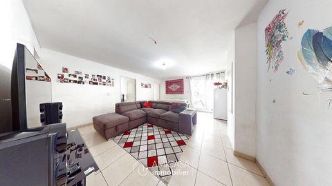 3 PIÈCES 57.3 M2 LOUÉ - MOUFIA - BONNE RENTABILITÉ AMICASA IMMOBILIER vous propose à la vente ce T3 d'environ 58m2 situé proche des facs et de la Clinique de SAINTE CLOTILDE. Au sein d'une copropriété sécurisée, ce T3 loué 600€ CC/mois représente un ...