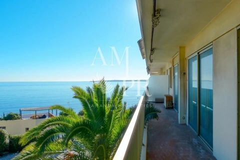 Exclusivité Au cœur du très prisé secteur du Palm Beach, en front de mer, à quelques pas des commerces et des plages, Amanda Properties vous présente une opportunité unique. Ce magnifique appartement 3 pièces, d'une surface généreuse de 80m², offre u...