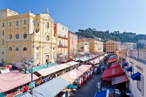 Fonds de commerce à vendre - Vieux-Nice Opportunité Unique d'acquérir un fonds de commerce de Glacier idéalement situé en plein cœur de la Vielle Ville à deux pas de la Promenade des anglais. - Surface : 20 m² + 20m² de Stockage - Équipement Complet ...