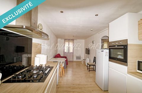 Nestled in the heart of the village of Bagnols-en-Forêt, this 77 m² village house offers interesting rental potential. Its layout, easily divisible into two separate apartments, makes it an ideal property for investors or families wishing to accommod...