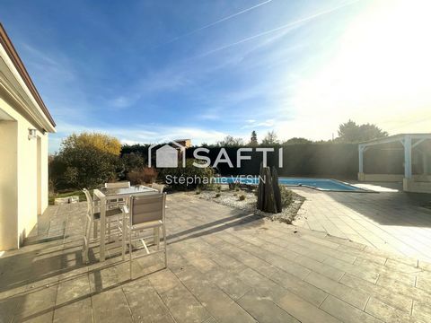 Lumineuse maison familiale avec piscine et dépendances.