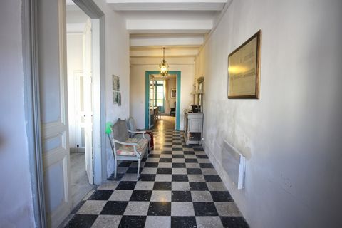 Elégante maison bourgeoise avec une grange attenante avec permission de convertir!