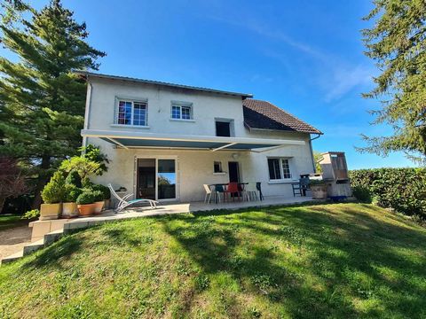 Magnifique maison sur grand terrain 3700m2