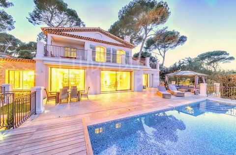 CAP D'ANTIBES / Vue mer Panoramique - Magnifique villa neuve