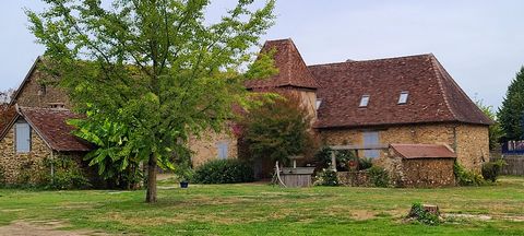MAISON DE CARACTERE AVEC DEPENDANCES , SAINT YRIEIX LA PERCHE , HAUTE-VIENNE