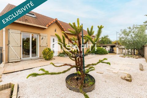 Que vous soyez en famille, jeune couple ou à la recherche d’un plain-pied agréable et moderne, cette maison vous séduira par son confort, son espace et sa belle luminosité