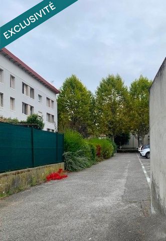 Garage Indépendant dans une copropriété avec électricité