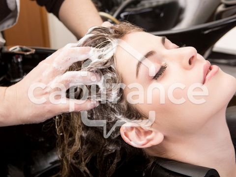Dpt Finistère (29), à vendre BREST Salon de coiffure