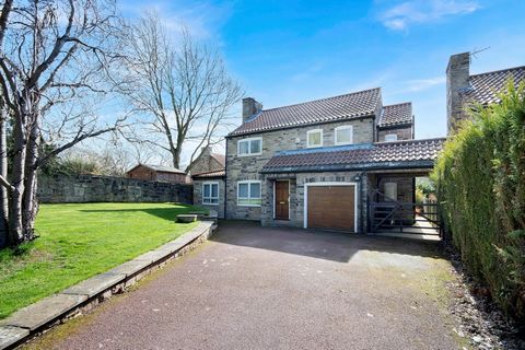 14 Lady Mary View has been extended and renovated within recent years and is finished to the highest standard throughout to create a stunning four bedroom family home. Boasting an abundance of natural light the property briefly comprises of a welcomi...