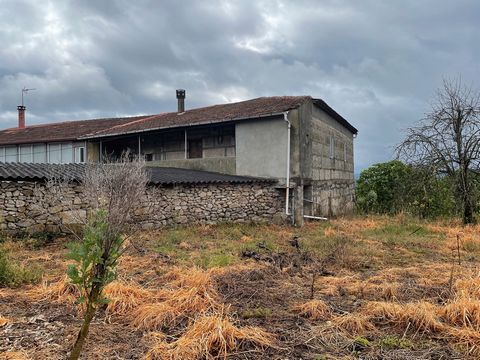 HOUSE FOR SALE IN FRREAS - PUNXIN WITH FINCA WITH OWN WATER WELL.